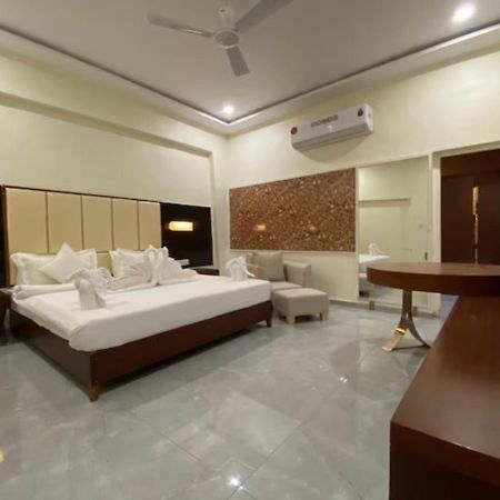 One Earth Santu Eco Resort Bhavnagar Bagian luar foto