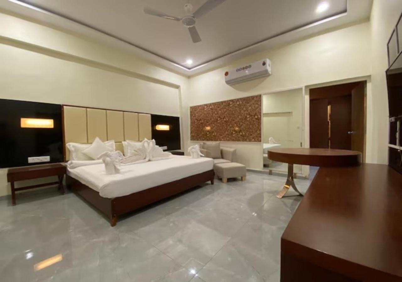 One Earth Santu Eco Resort Bhavnagar Bagian luar foto